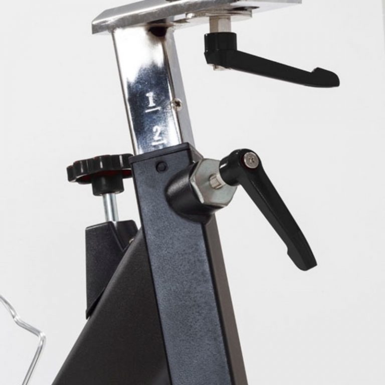 Toorx SRX-90 spinning bicikl | Zamašnjak od 24 kg, SPD pedale i nosivost 140 kg | Stabilan trening kod kuće - Slika 8